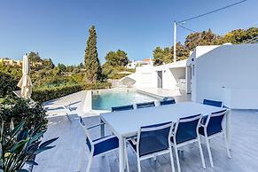 Villa Centeanes Luxury Villa Enviable Position s