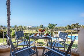 10 Marinha Two Bed Apt At Award Wining Beach