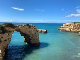10 Marinha Two Bed Apt At Award Wining Beach