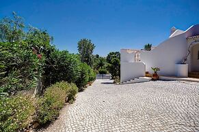 Sequana Fabulous Spacious Villa Perfect for Fami