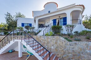 Engenho Three Bed Villa With Beautiful Countrysi