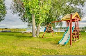 Lakeside Living BBQ Fun Boat Deck Playground