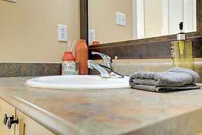 Brampton Retreat Quiet 2BR Residential Area