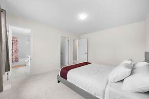 Prime Peterborough 5BR Newly Renovated Home