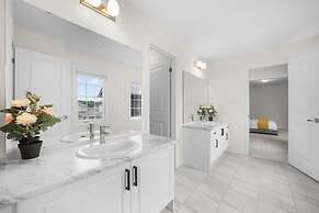 Prime Peterborough 5BR Newly Renovated Home