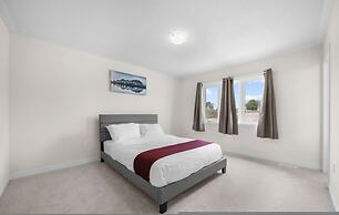 Prime Peterborough 5BR Newly Renovated Home