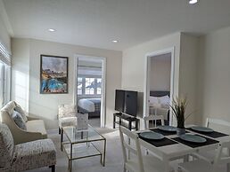 Chic 2BR House Newly Renovated Central Spot