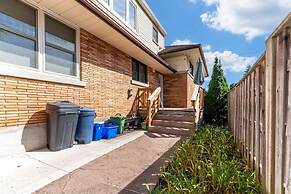 Charming 3BR Home in Quiet Kitchener Neighborhood