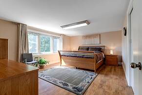 Charming 3BR Home in Quiet Kitchener Neighborhood