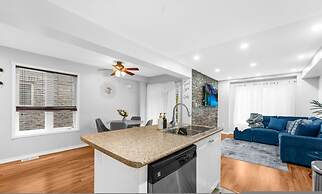 Chic 2BR House Newly Renovated Central Spot