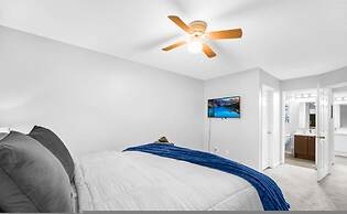 Chic 2BR House Newly Renovated Central Spot