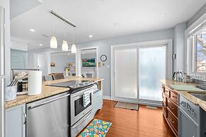 Stylish 3BR Whitby Home in Prime Location
