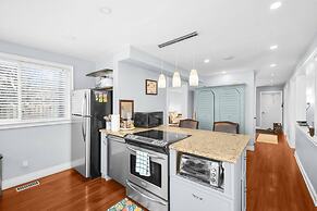 Stylish 3BR Whitby Home in Prime Location
