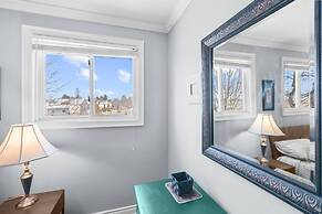 Stylish 3BR Whitby Home in Prime Location