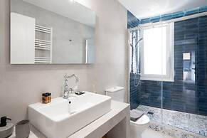 LIV - Charming 3BD in Athens Vibrant Downtown