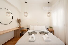 LIV - Charming 3BD in Athens Vibrant Downtown