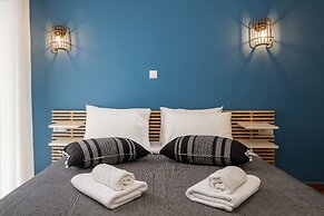 LIV - Charming 3BD in Athens Vibrant Downtown