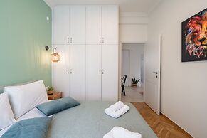 LIV - Charming 3BD in Athens Vibrant Downtown