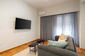LIV - Peaceful Pagrati Getaway