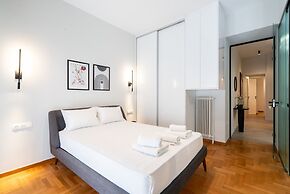 LIV - Peaceful Pagrati Getaway