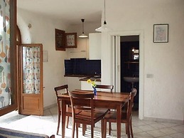 Panoramic Rural House With Garden
