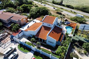 Homey Vacation Retreat
