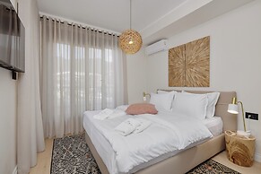 Dimitris Residence