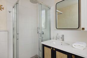 Dimitris Residence