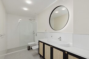 Dimitris Residence