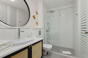 Dimitris Residence