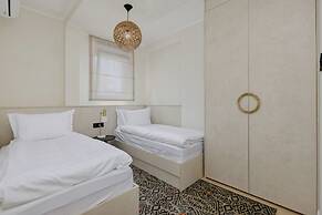Dimitris Residence