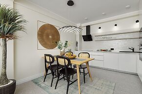 Dimitris Residence