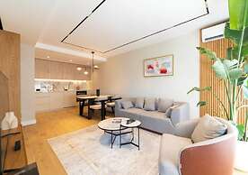 Dimitris Residence