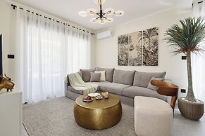 Dimitris Residence