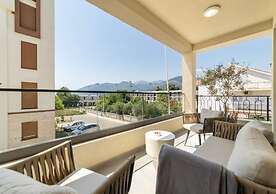 Dimitris Residence