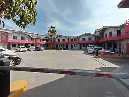 LIZVAN HOTEL MOTEL
