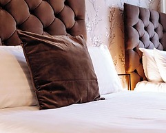 Ricky Road Guest House