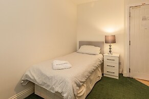Ricky Road Guest House