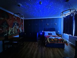 Ricky Road Guest House