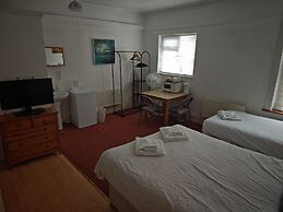 Ricky Road Guest House