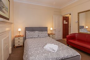 Ricky Road Guest House