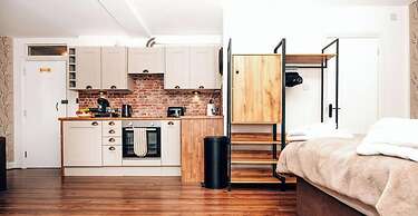 Ricky Road Guest House