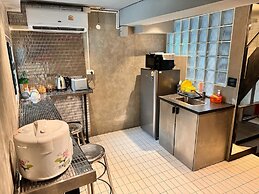 Stingy Hostel