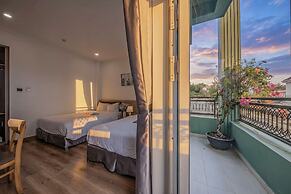 Bee Luxury Da Lat Hotel