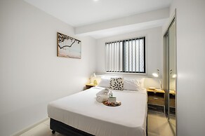 Smart Suites Self Check-in Apartments - 144 Dixon