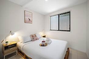 Smart Suites Self Check-in Apartments - 144 Dixon