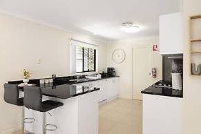 Smart Suites Self Check-in Apartments - 144 Dixon