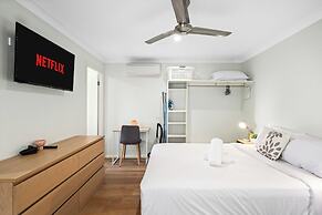 Smart Suites Self Check-in Apartments - 144 Dixon