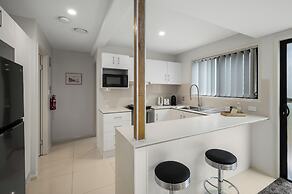 Smart Suites Self Check-in Apartments - 144 Dixon
