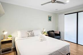 Smart Suites Self Check-in Apartments - 144 Dixon